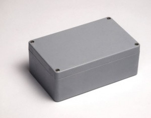 Polyester-Gehäuse mit Glasfaser 160x75x75mm, RAL 7000, IP 66